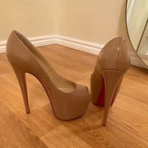 Christian Louboutin Highness Pumps